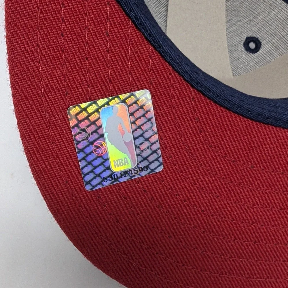 Reebok Cleveland Cavaliers NBA Fitted Hat 7 3/8 NWT Navy Red Wool Flat Brim